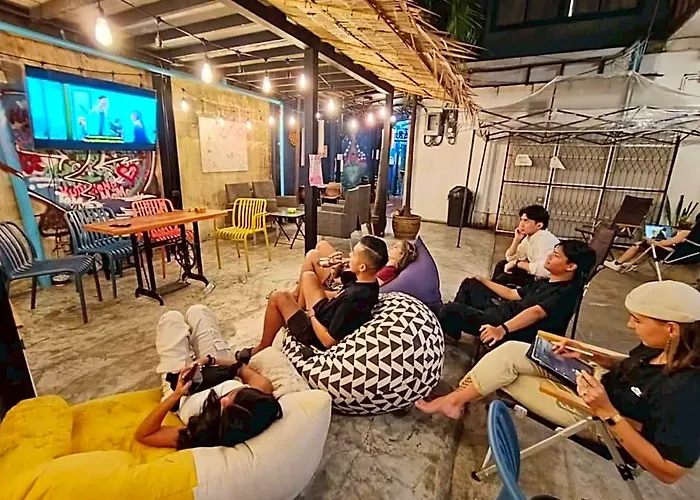 Area81 Hideout Khaosan 2*